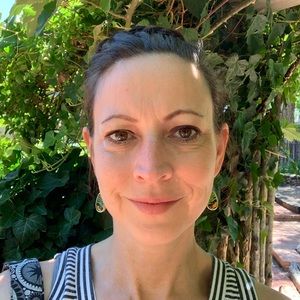 Meet your Posher, Elizabeth